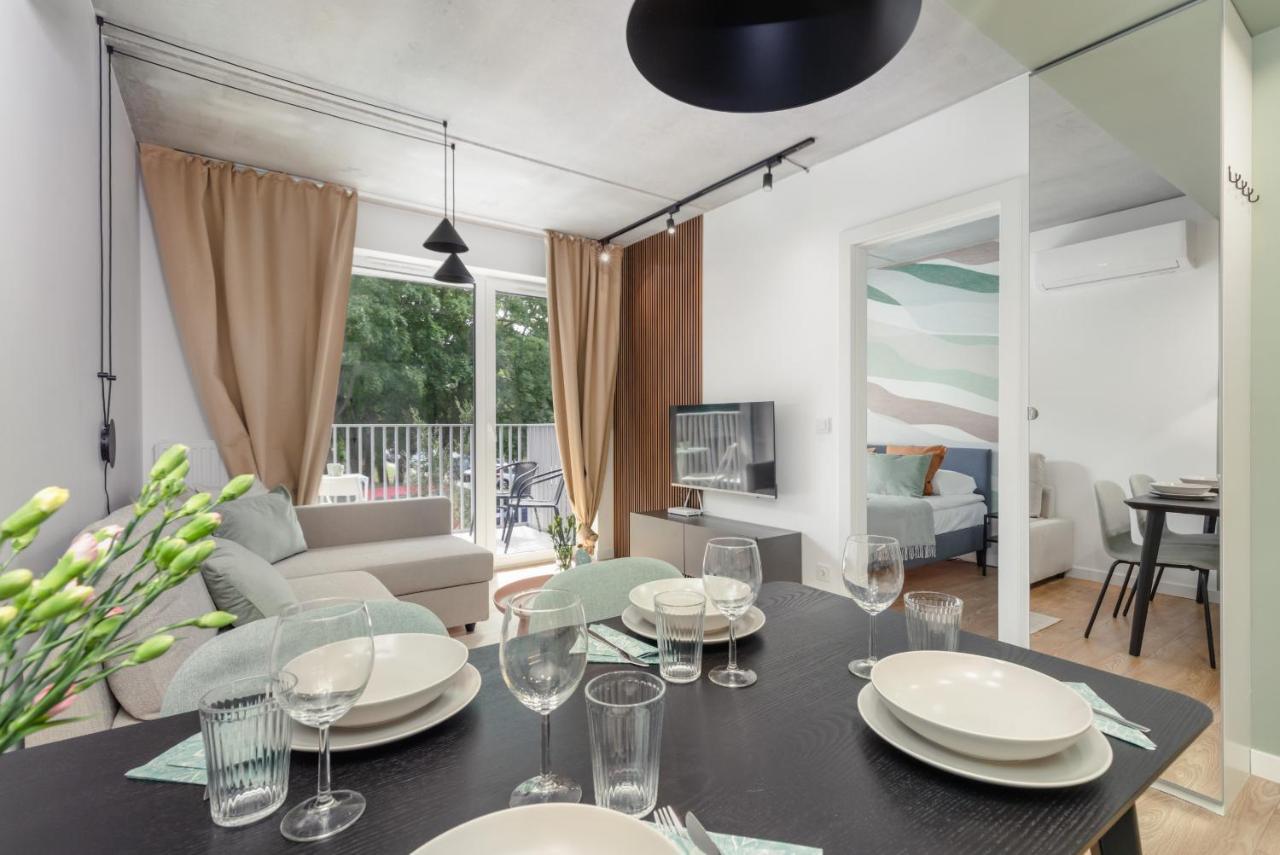 Port With Swimming Pool, & Gym By Renters