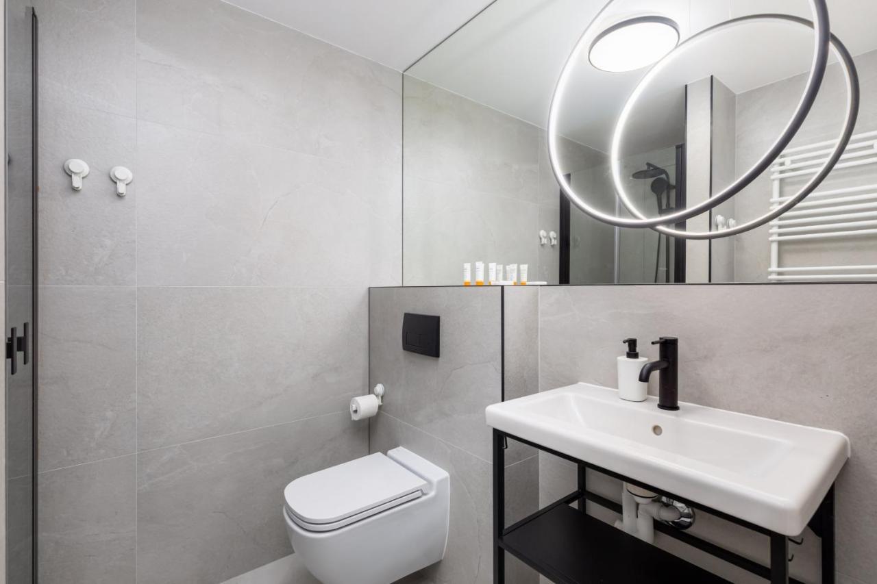 Apartment Port With Swimming Pool, & Gym By Renters Kolberg